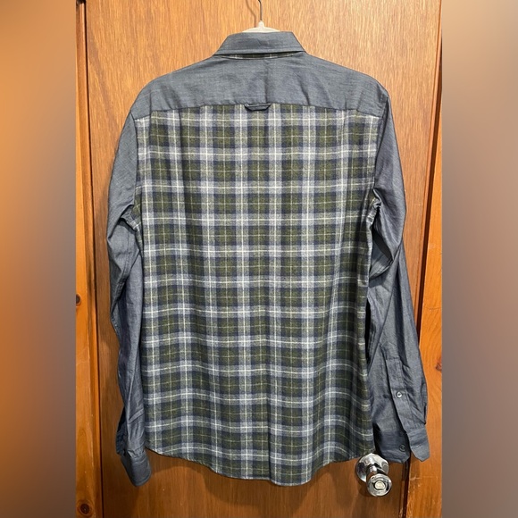 NWT Vince plaid button down shirt - Picture 4 of 10